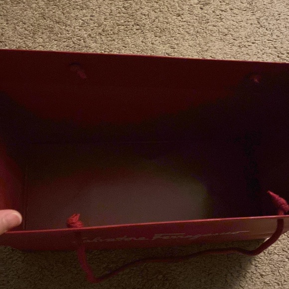 Ferragamo paper bag - Picture 3 of 5